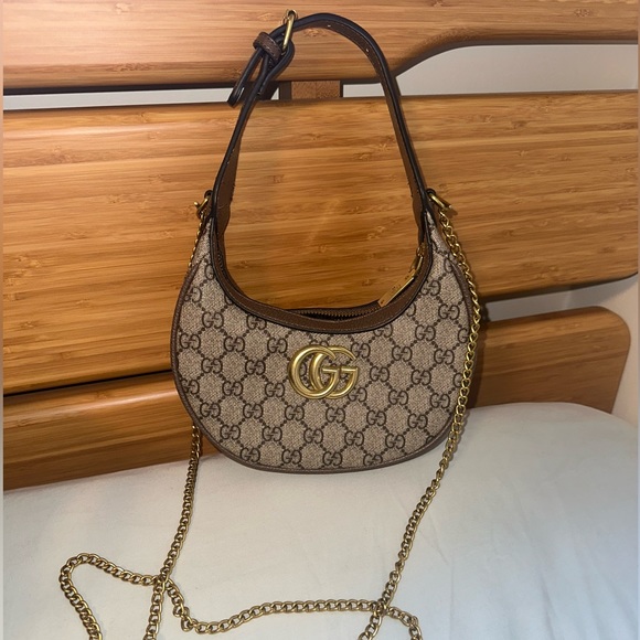 Urgent Sale: Moving Abroad, Limited Space - Gucci  Halfmoon  Handbag. - Picture 2 of 2